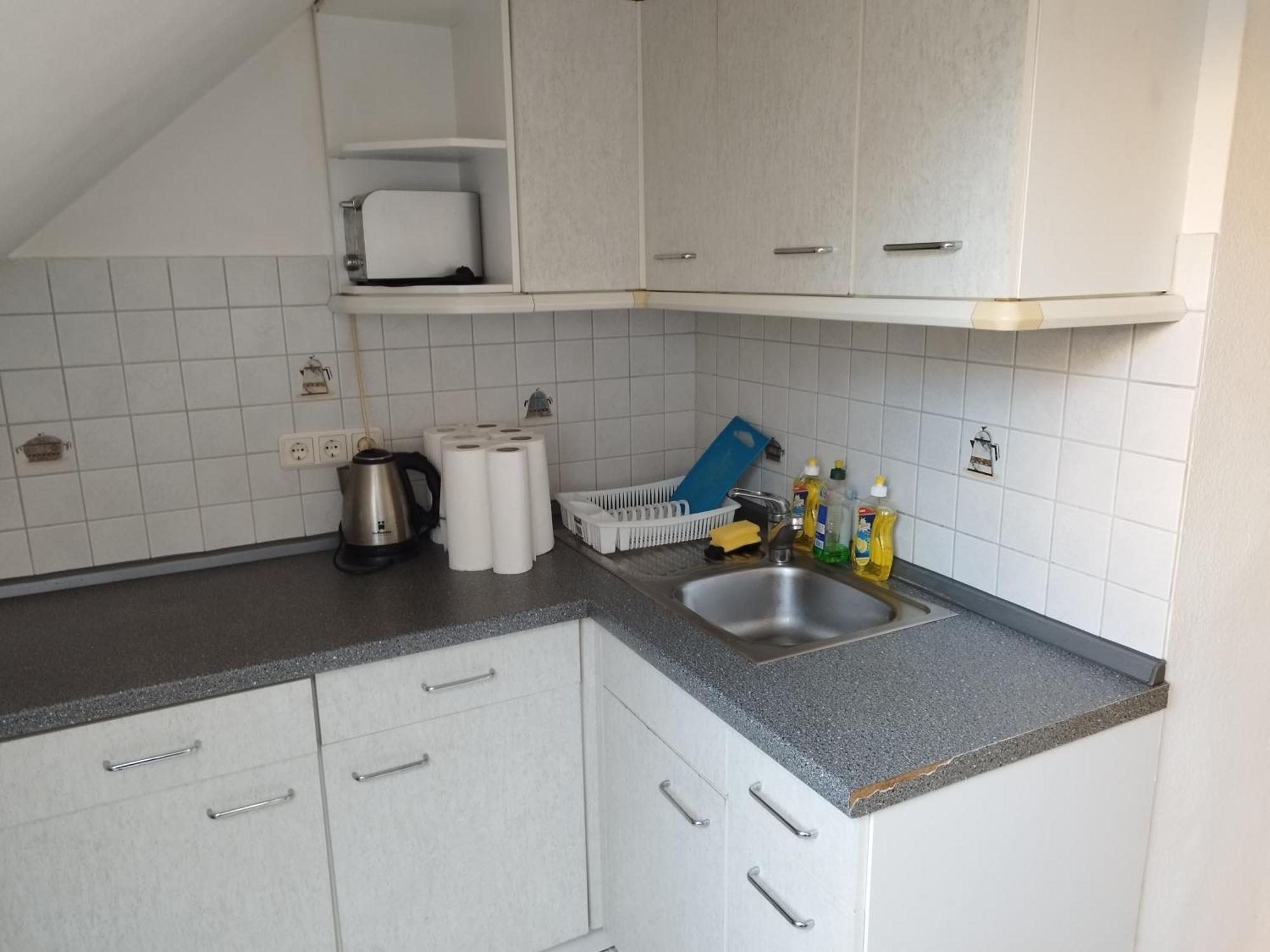Flex Aparts - Grosse, Moeblierte Wohnung In Zwickau Mit 2 Zimmern Exterior foto