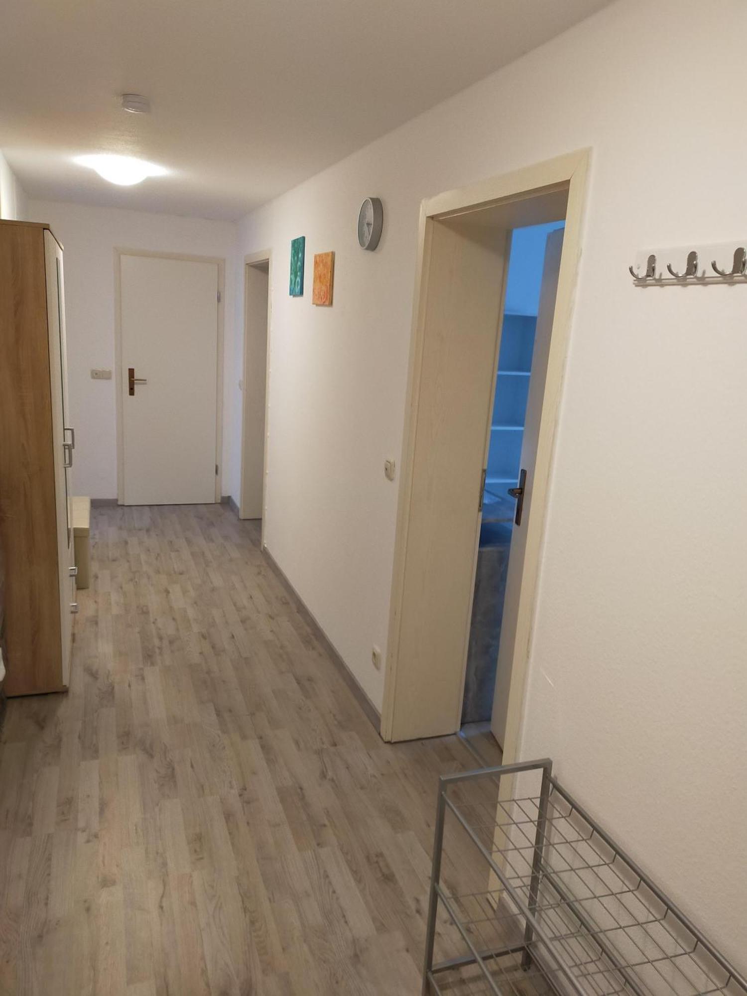 Flex Aparts - Grosse, Moeblierte Wohnung In Zwickau Mit 2 Zimmern Exterior foto